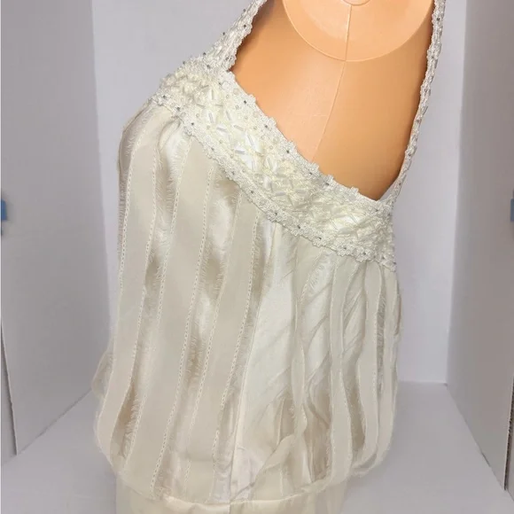 St. John NWT silk top sz 8